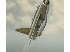 19 Squadron F.2A Lightning zoom climb